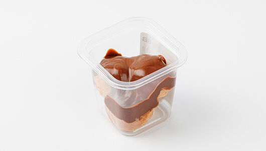 Профитроли с начинкой в шоколадном соусе, 90 г