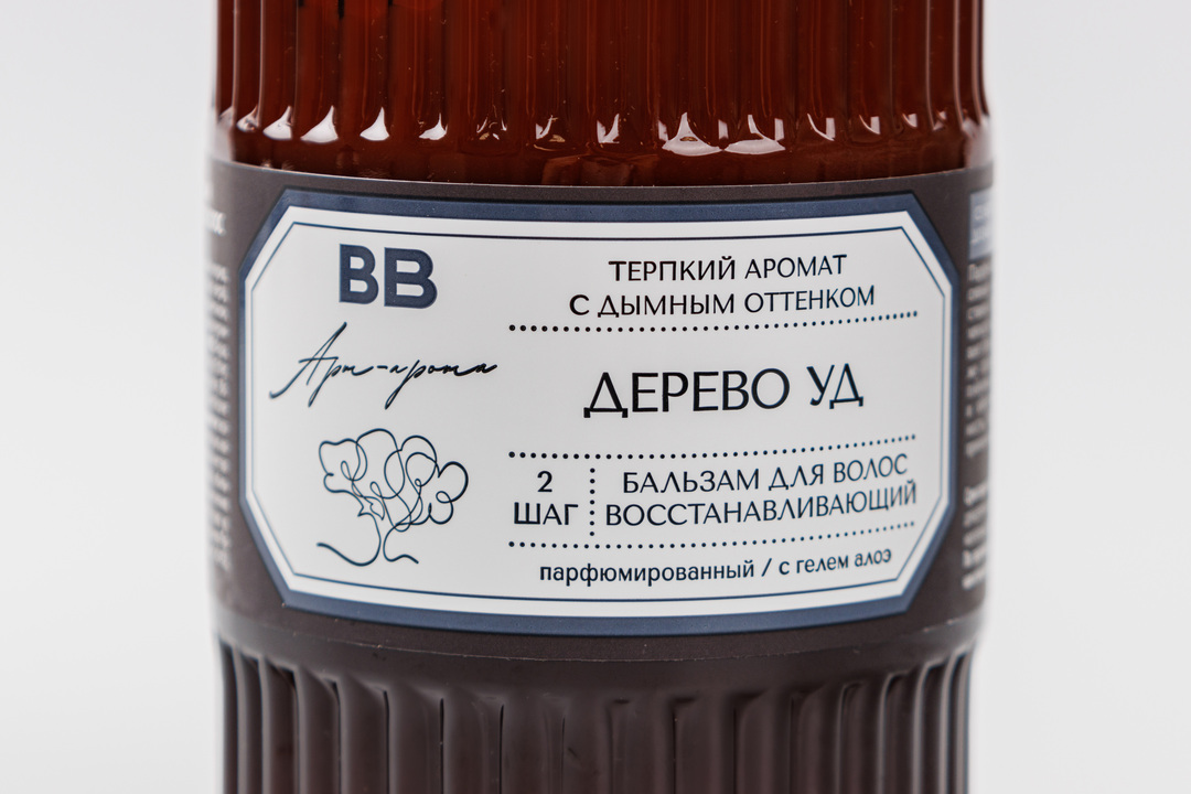 

Бальзам ВкусВилл парфюмированный восстанавливающий для всех типов волос Дерево уд, 300 мл