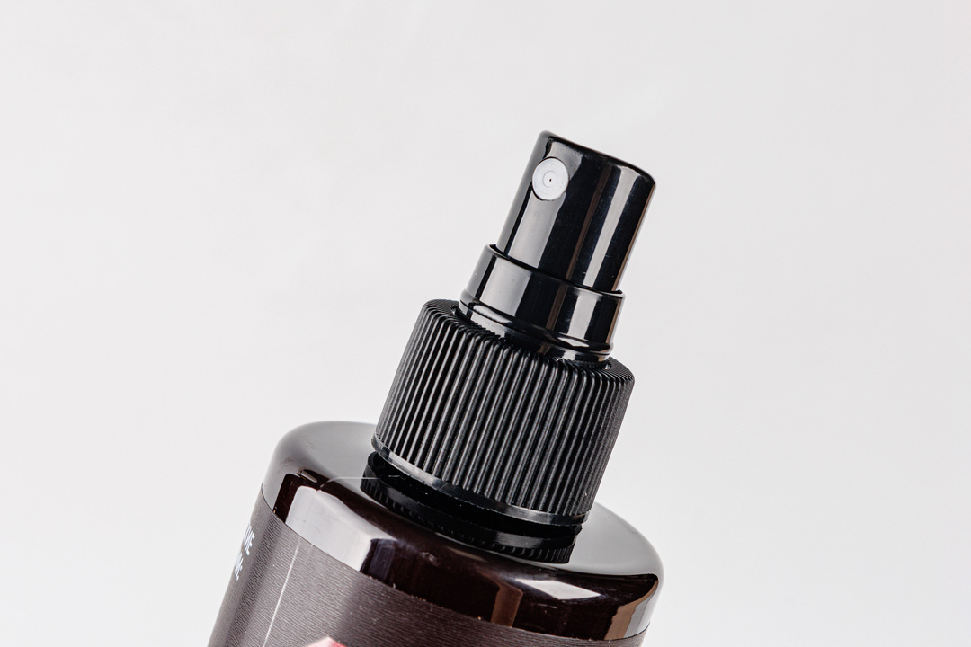 

Спрей-термозащита парфюмированный для волос Амбра-сандал 250 мл