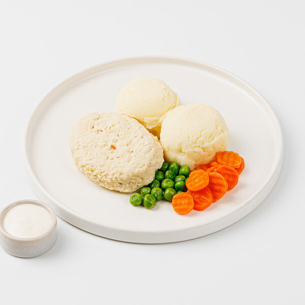 Котлета куриная с картофельным пюре и овощами