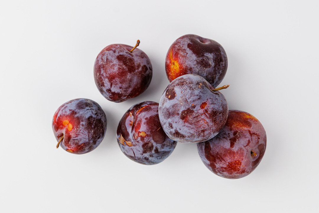 

Слива черная Узбекистан вес