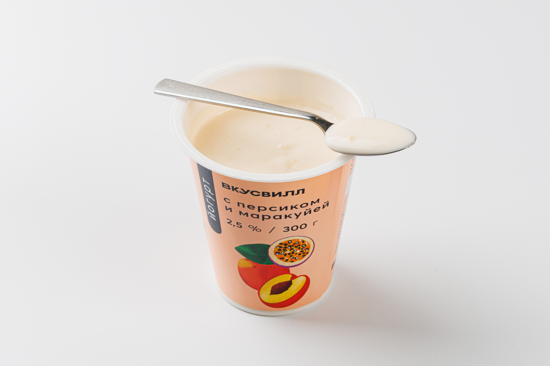 

Йогурт с персиком и маракуйей 2.5% 300 г