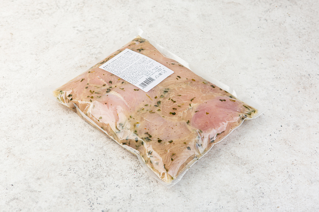 

Шашлык из куриной грудки с травами