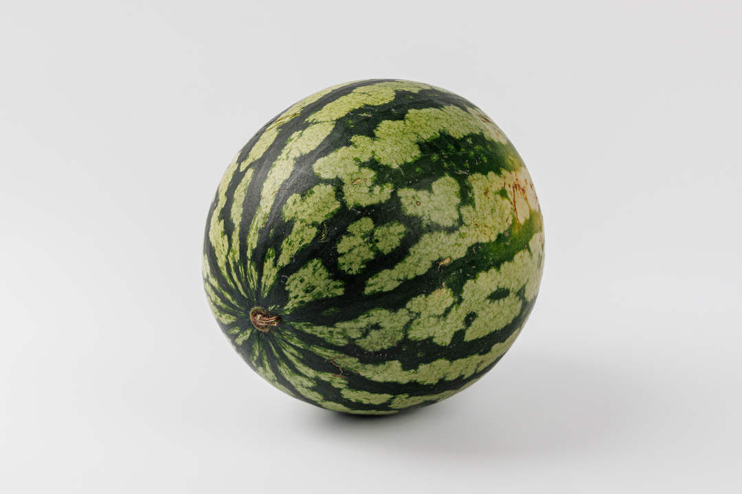 

Арбуз красный бессемянный, вес