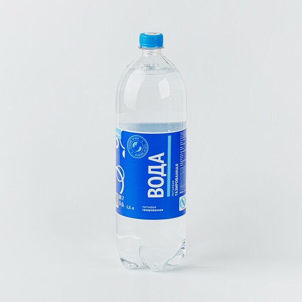 Вода родниковая газированная 1.5 л