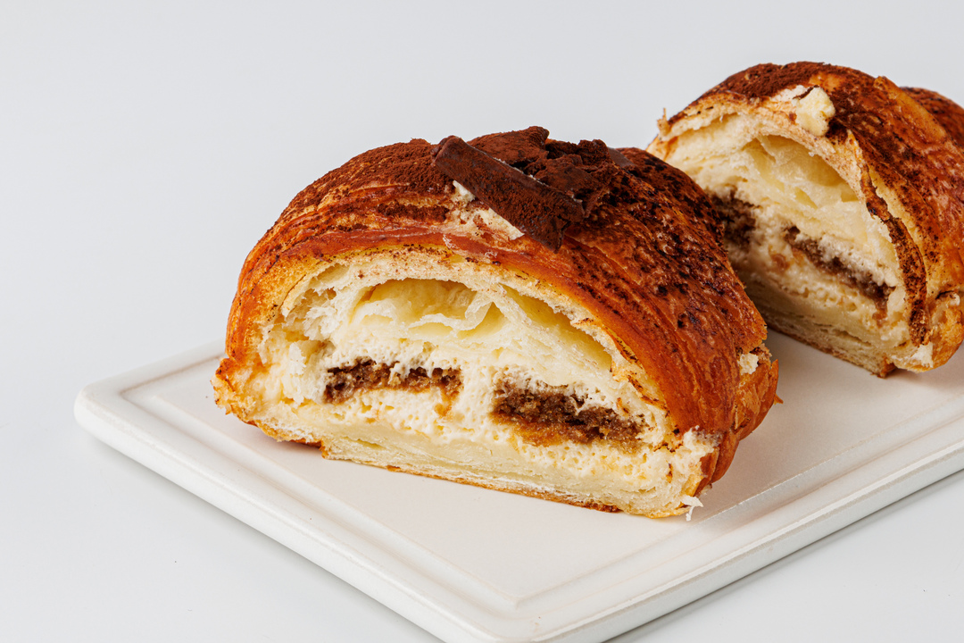 

Круассан "Тирамису" с кремовой начинкой