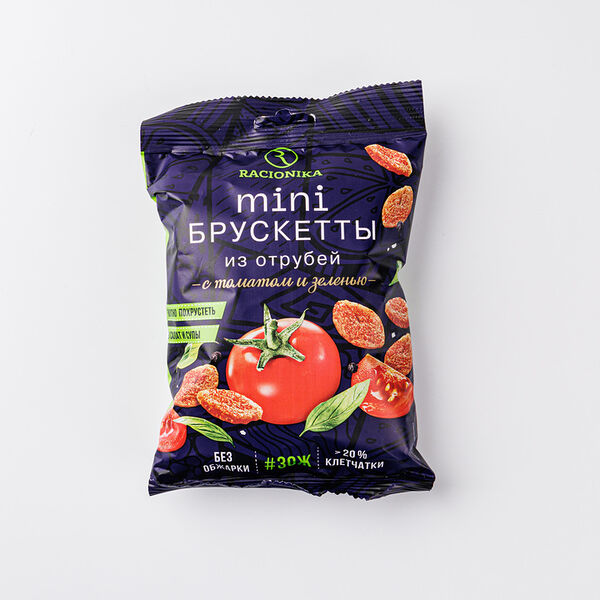 Мини брускетты со вкусом томата и зелени