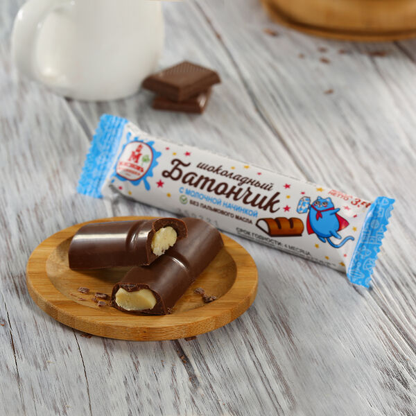 Батончик шоколадный с молочной начинкой МясновЪ Вкусняшка