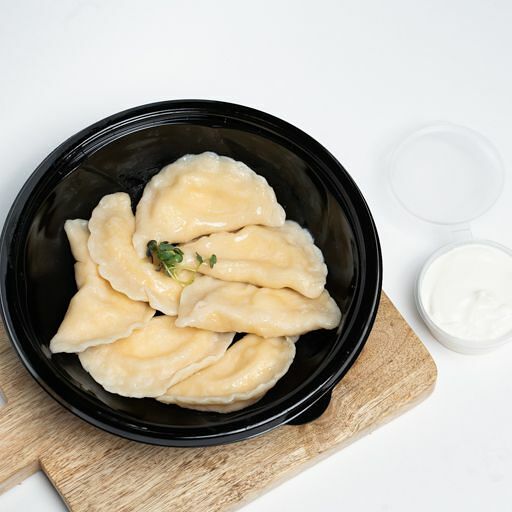 Вареники с вишней отварные