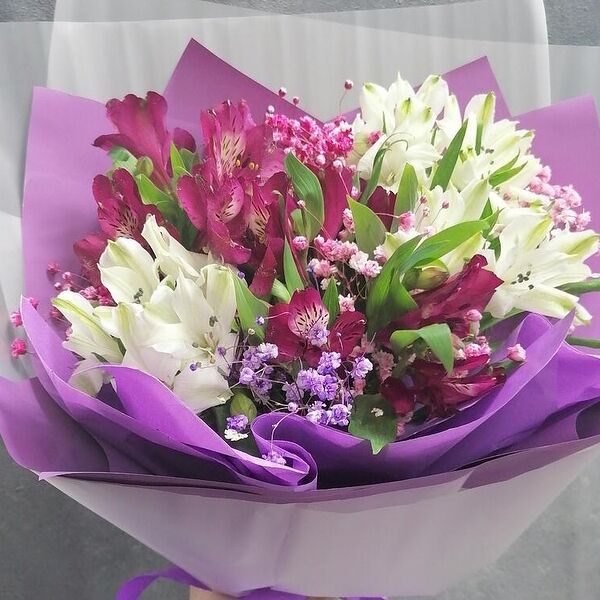 Альстромерии стильно