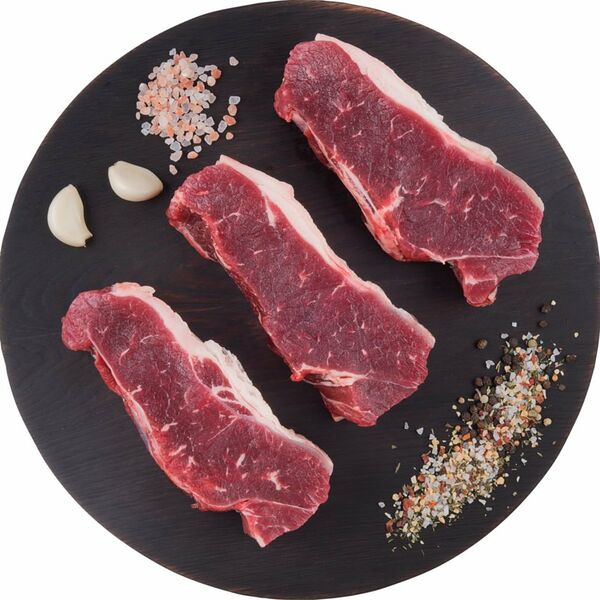 Стейк говяжий Стриплойн ТМ Глобус весовой