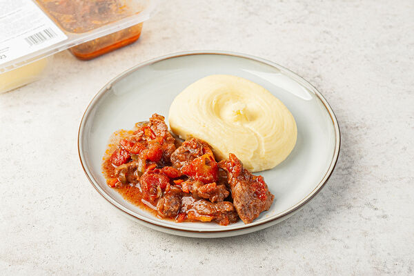 Азу по-татарски с картофельным пюре