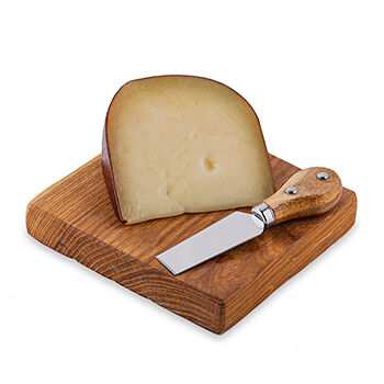 Cыр овечий полутвёрдый 60%, «М2»