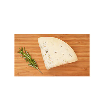 Сыр с голубой плесенью 50% Буренка клаб, Армения