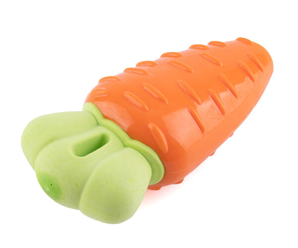 Игрушка Wogy Морковка пластик для собак 14.5х5х4.5см