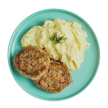 Котлеты домашние из телятины и свинины жареные с картофельным пюре, Уже Готово