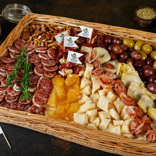 Набор сырно-мясной гастрономии