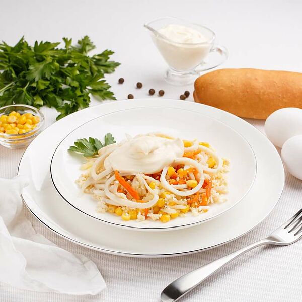 Салат Из кальмаров 180 г