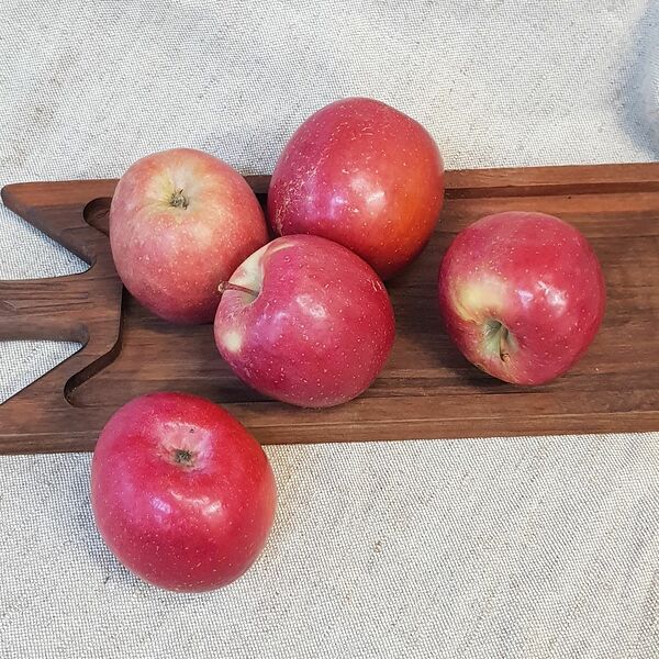 Яблоки Фуджи (Danilovskymarket)