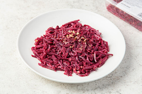 Салат свекольный с грецким орехом