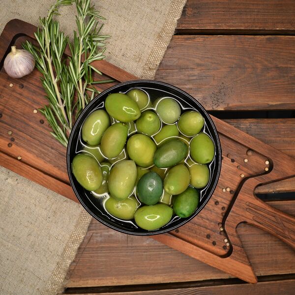 Оливки изумрудные натуральные (крупные) с косточкой