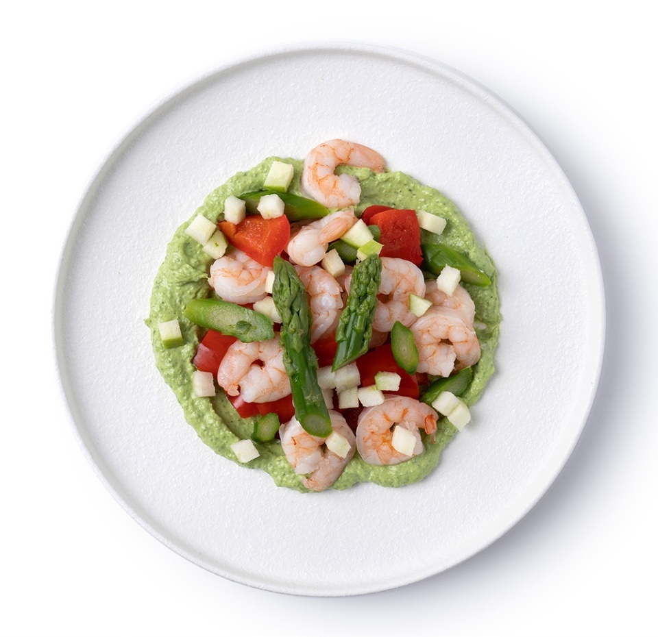 

Салат с креветками, спаржей и соусом из руколы, «Уже готово»