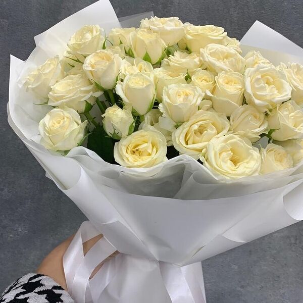 Кустовые пионовидные розы