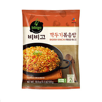 Рис жареный Bibigo с кимчи из редьки дайкон замороженный