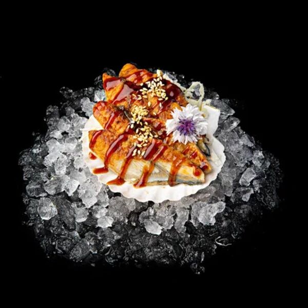 Сашими Угорь