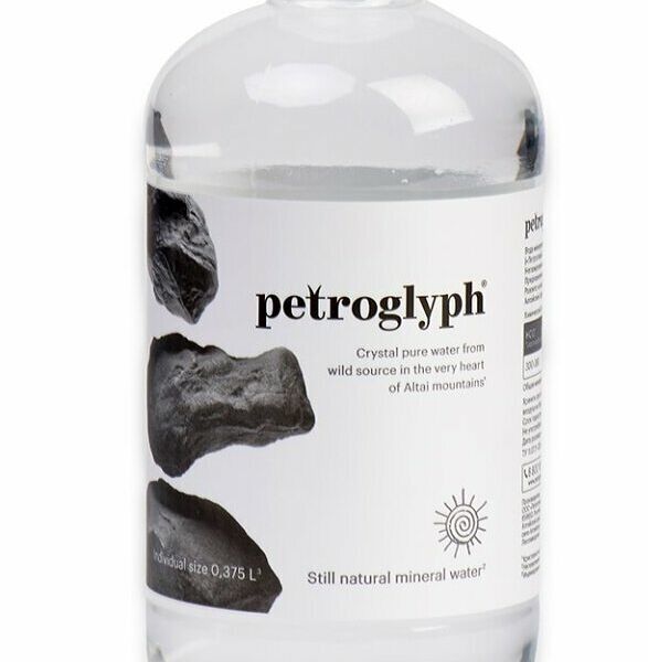 Вода Petroglyph минеральная природная столовая питьевая негазированная