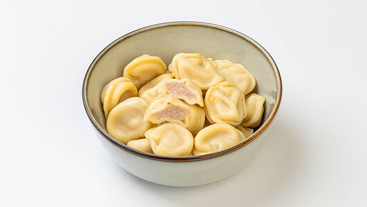 Пельмени отварные с курицей