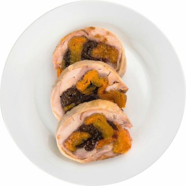 Рулет куриный с черносливом