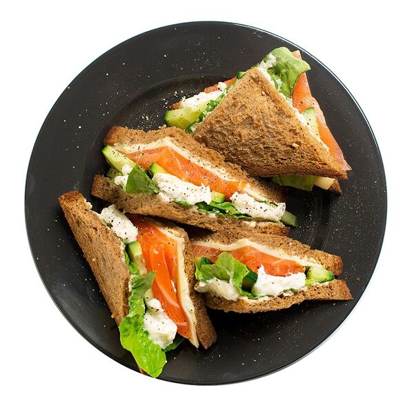 Клаб сэндвич с семгой и сыром, Уже Готово