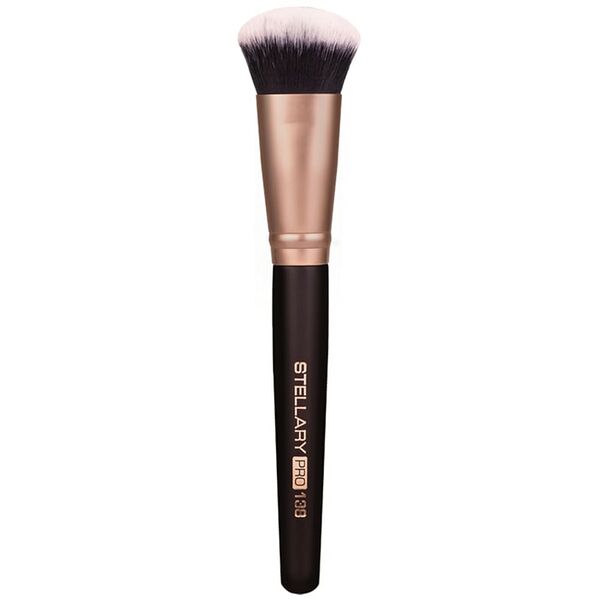 Кисть для румян и контуринга Stellary Blush & contouring brush 135