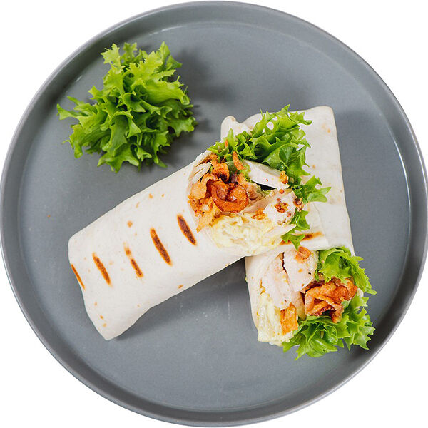 Ролл с курицей и хрустящим беконом, Уже Готово