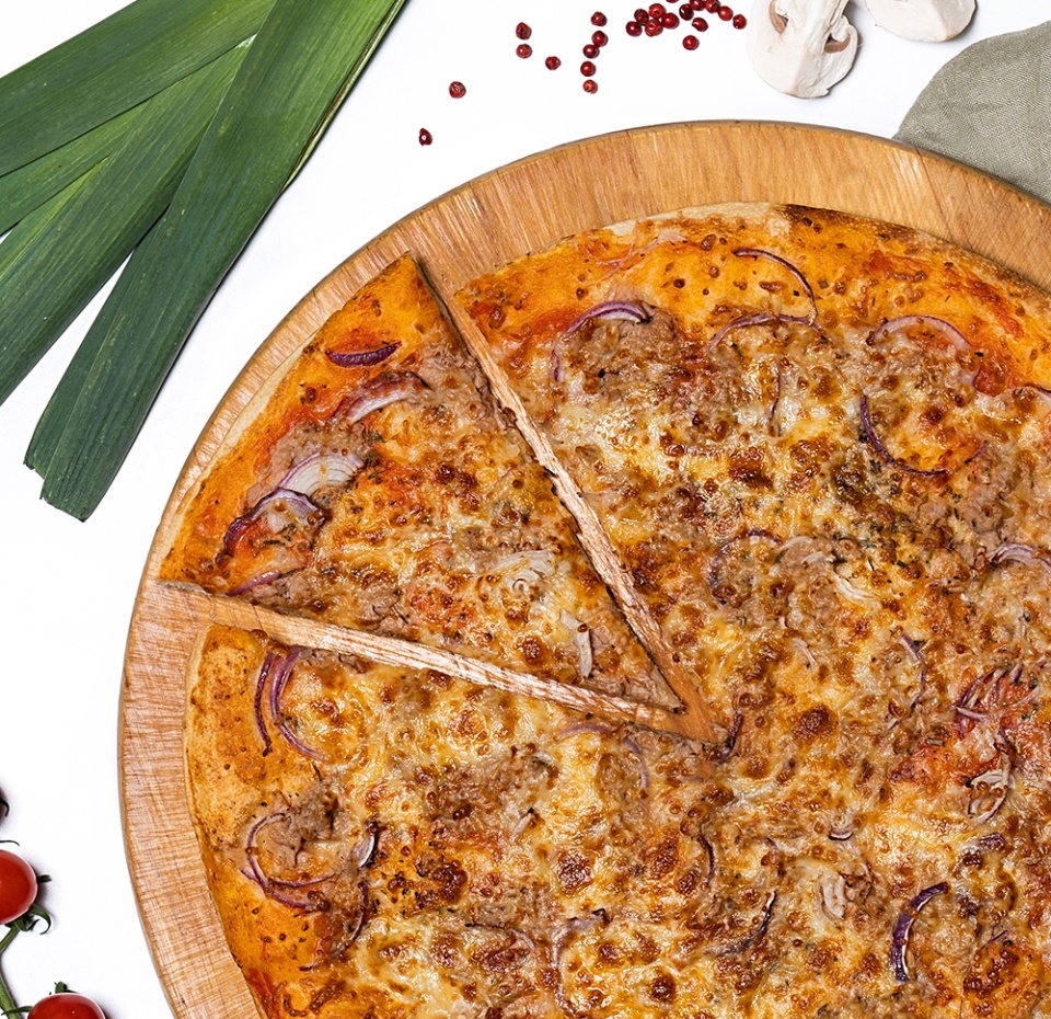 

Пицца с тунцом и красным луком 570 г