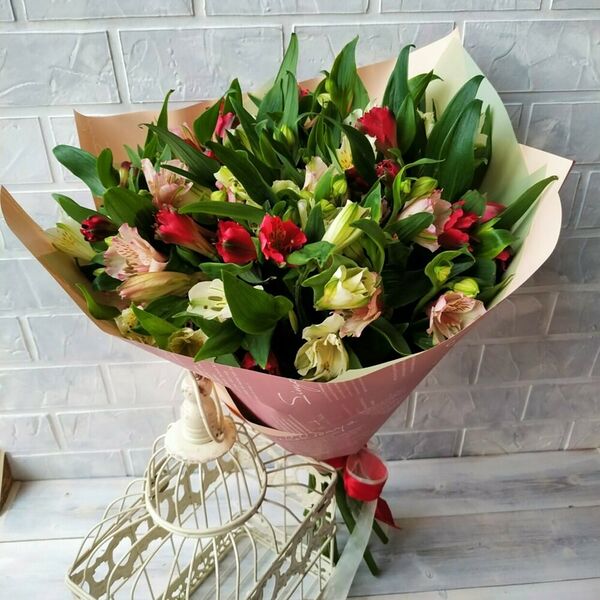 Букет «Альстра»