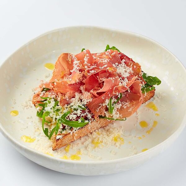 Брускетта с пармой