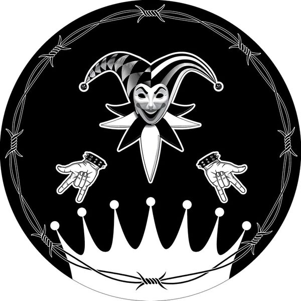 Набор бумажных тарелок ND Play Шут 23см 6шт