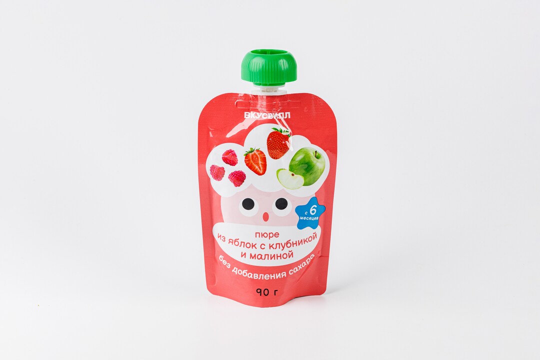 

Пюре из яблок с клубникой и малиной