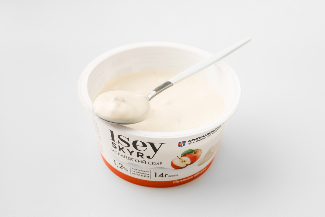 

Скир Isey Skyr Печеное яблоко 1.2%