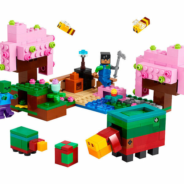 Конструктор LEGO Minecraft 21260 Конструктор Сад цветущей вишни
