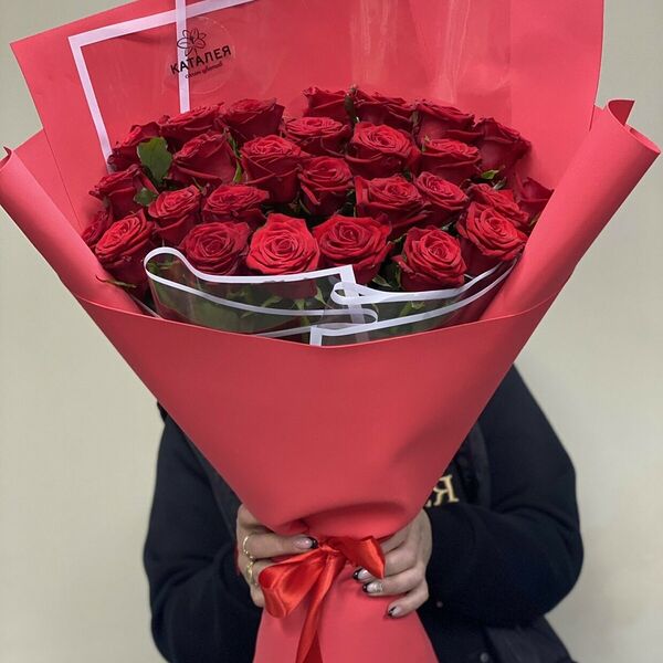 25 роз Ноами