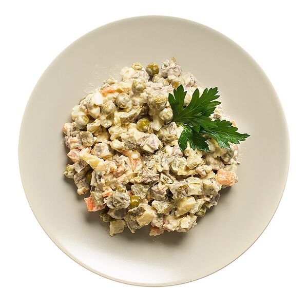 Салат оливье с мясом