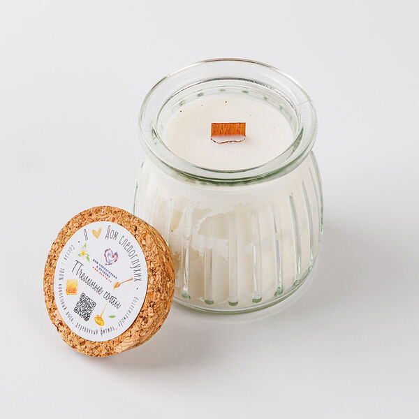 Свеча сувенирная Дом слепоглухих Пчелиные соты