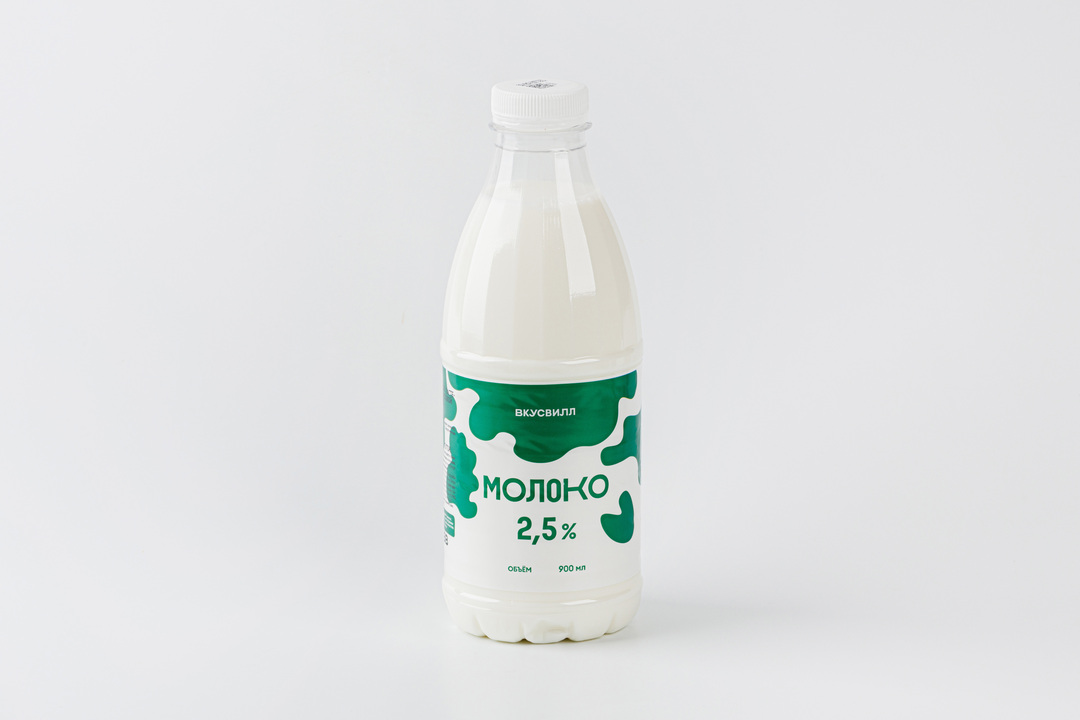 

Молоко ВкусВилл 2.5% пастеризованное 900 мл дизайн бутылки в ассортименте