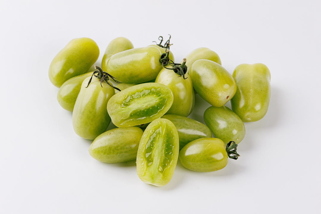 

Томаты черри сортовые зеленые, 200 г