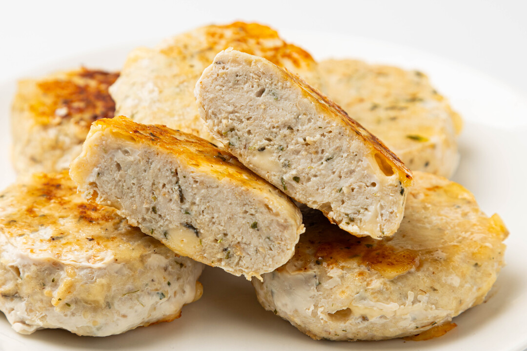 

Биточки замороженные из индейки с сыром и зеленью ВкусВилл 390 г