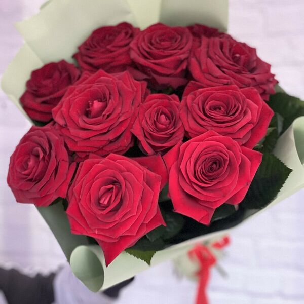 Ароматный букет из 11 роз