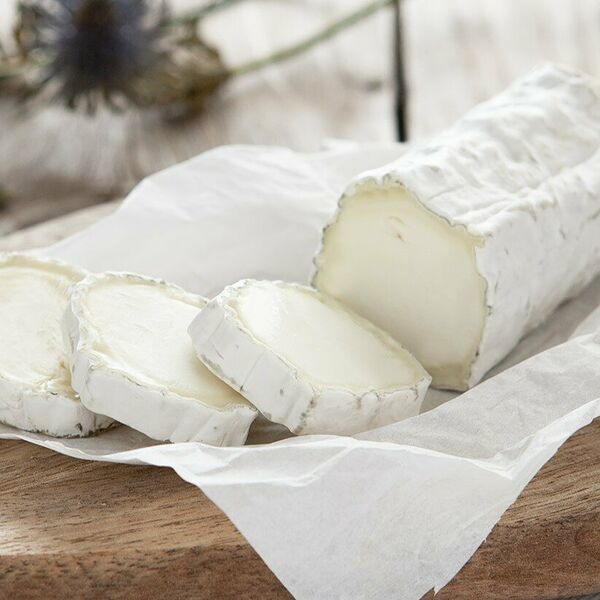 Сыр мягкий Мон Флер из козьего молока, 50%, 100 гр